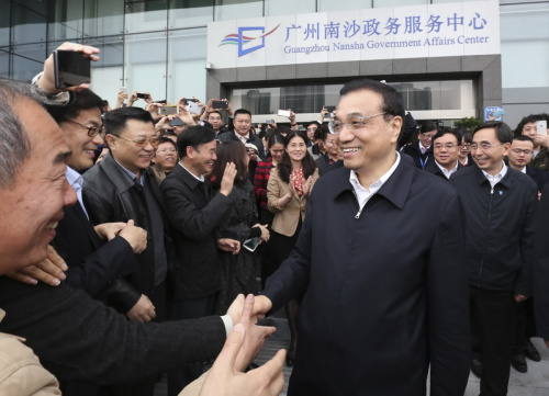 李克強在廣東考察時(shí)強調堅持發(fā)展是硬道理